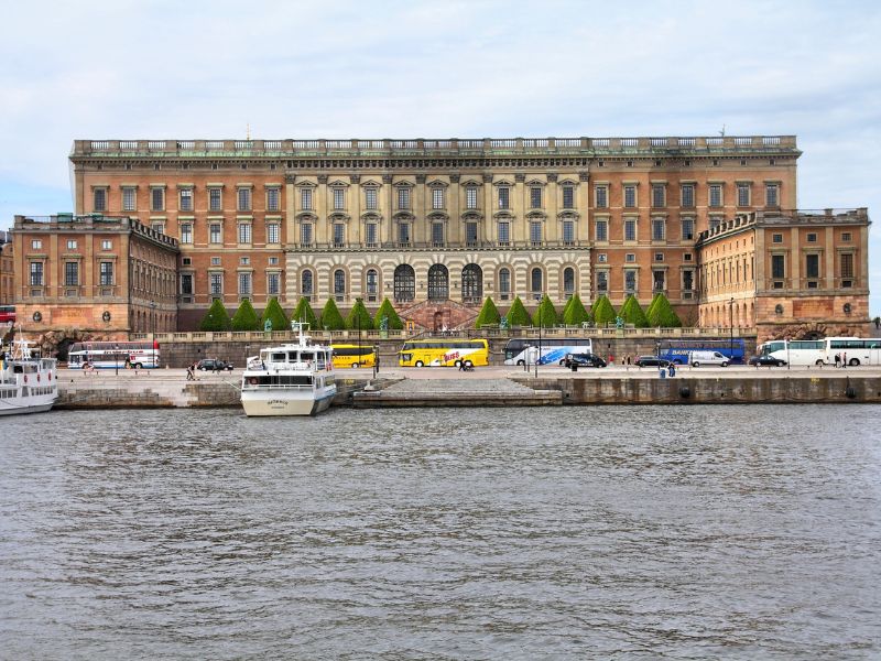 Direkt am Wasser liegt das Kungliga Slottet Schloss